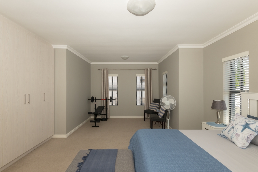 4 Bedroom Property for Sale in Calypso Beach Western Cape